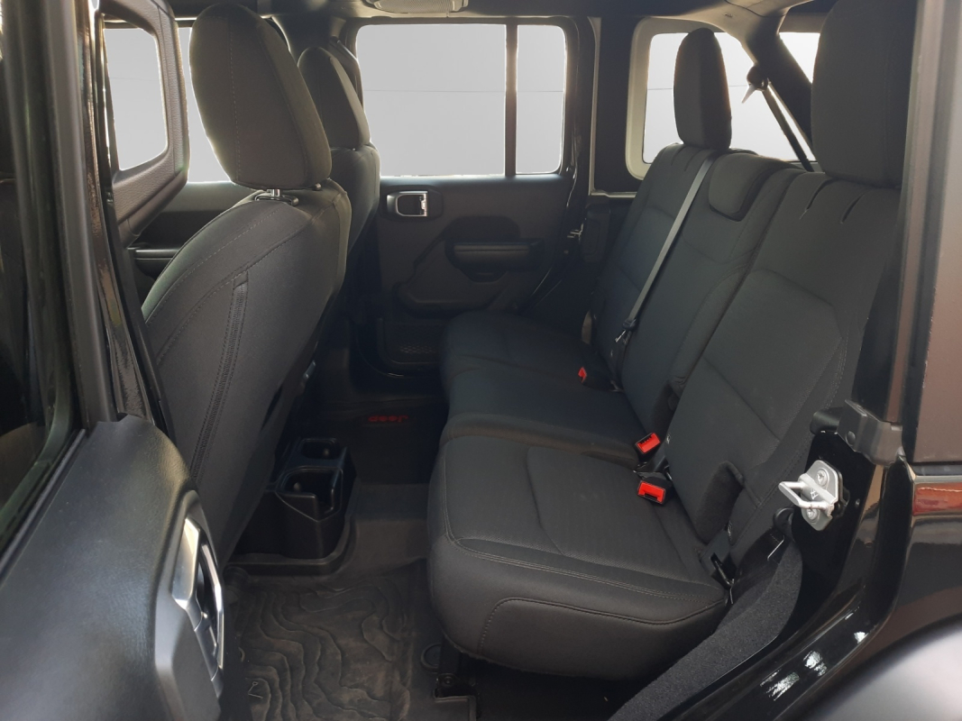 Jeep Wrangler Unlimited — 14