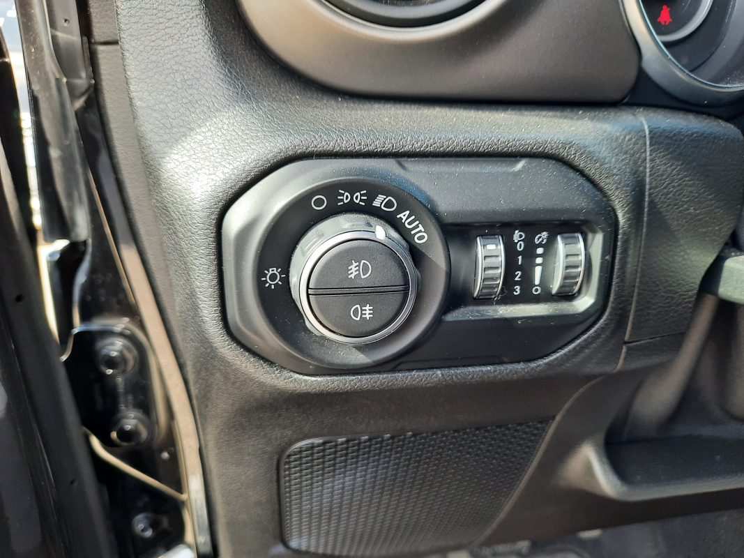 Jeep Wrangler Unlimited — 23