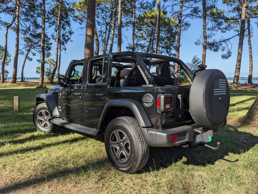Jeep Wrangler Unlimited — 8