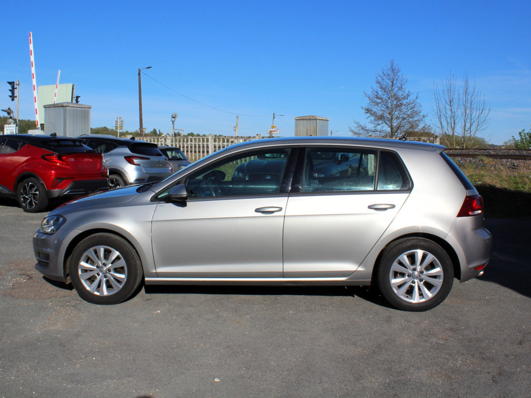 Volkswagen Golf — 4
