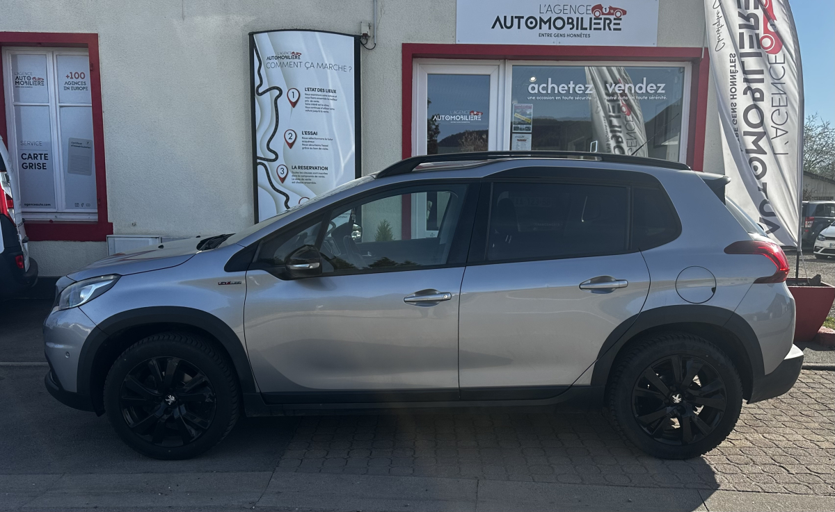 Peugeot 2008 — 8