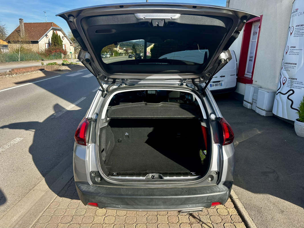 Peugeot 2008 — 20