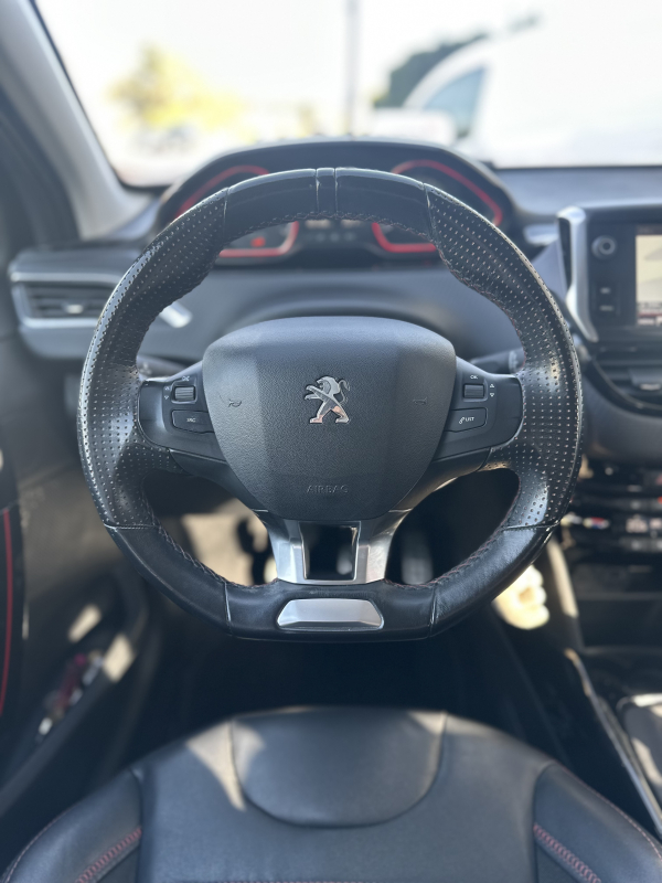 Peugeot 2008 — 24