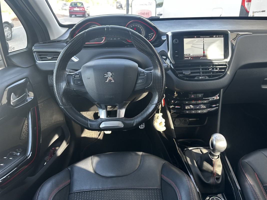Peugeot 2008 — 23