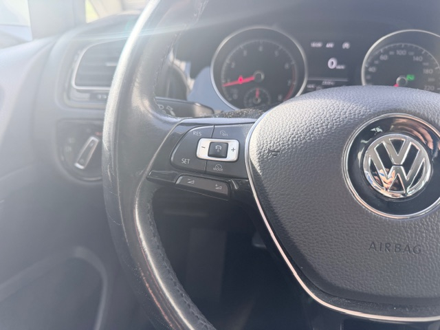 Volkswagen Golf — 9