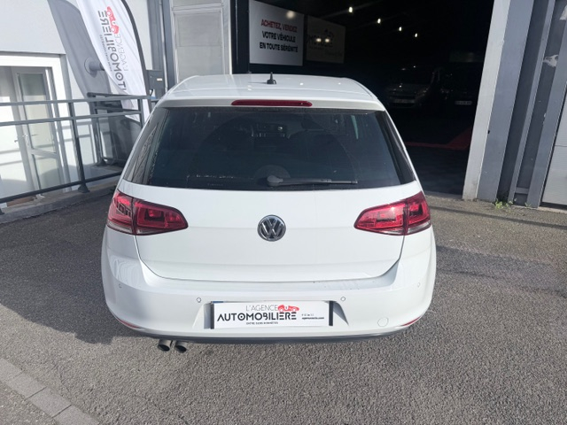 Volkswagen Golf — 25