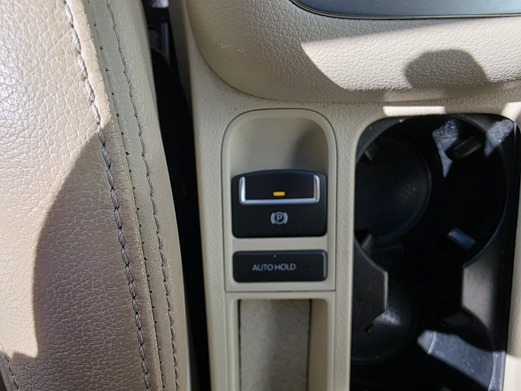 Volkswagen Tiguan — 26