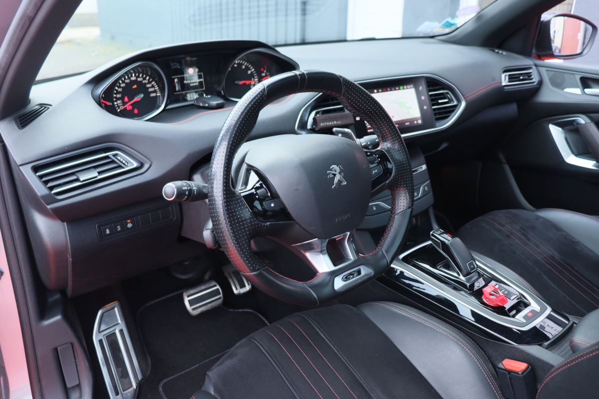 Peugeot 308 — 17