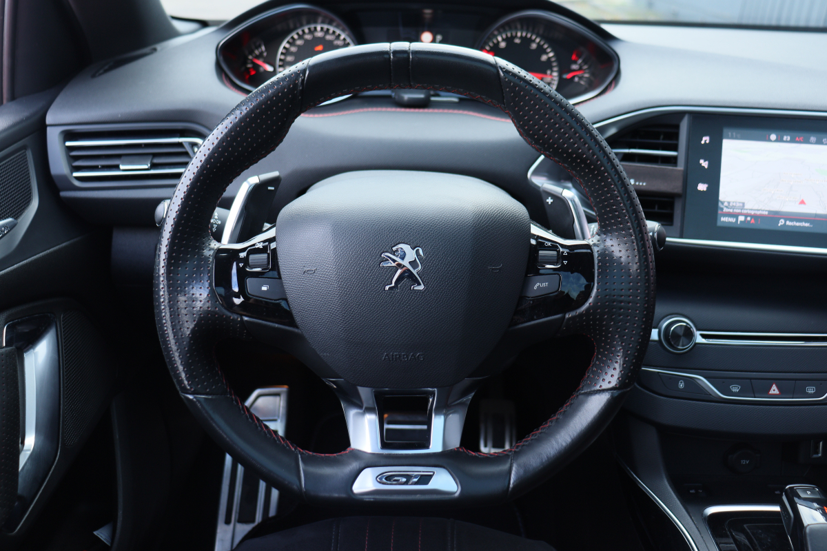 Peugeot 308 — 23