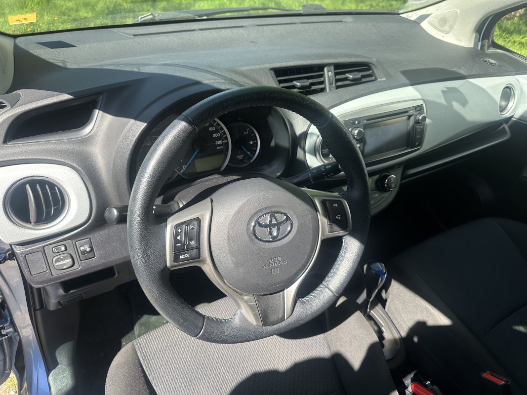 Toyota Yaris — 11