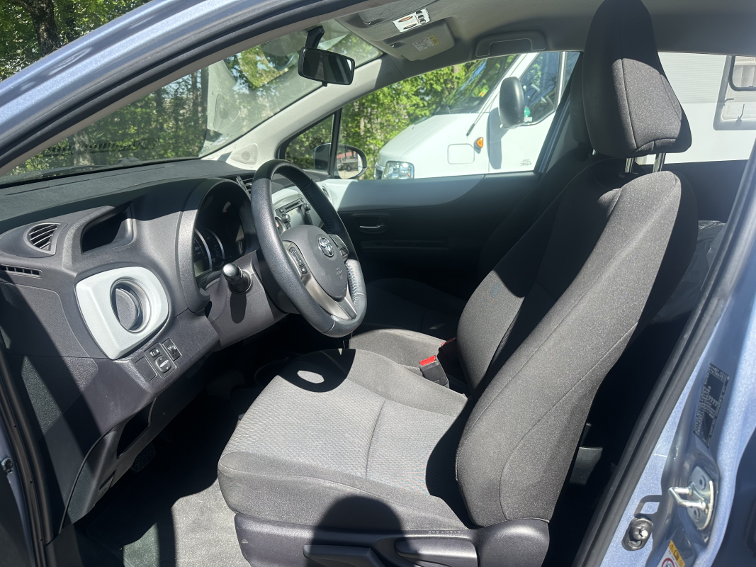Toyota Yaris — 10