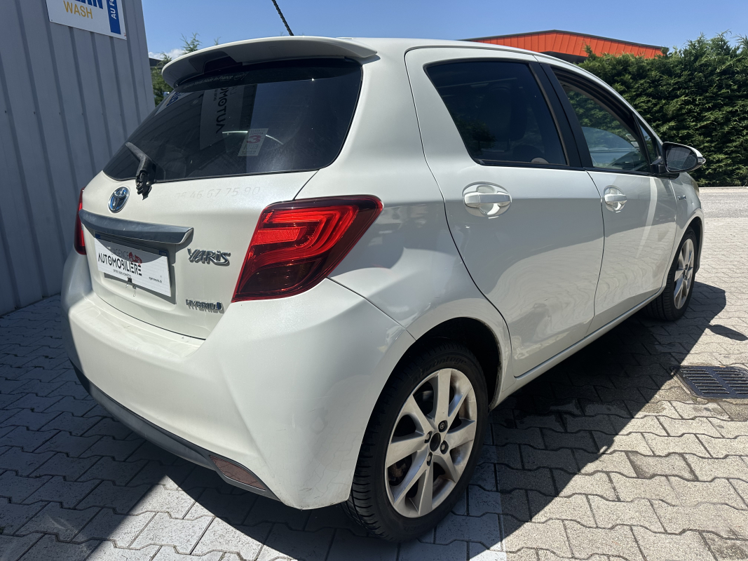 Toyota Yaris — 3