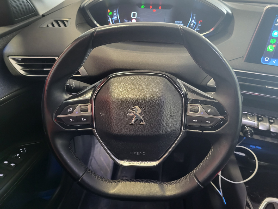 Peugeot 3008 — 11