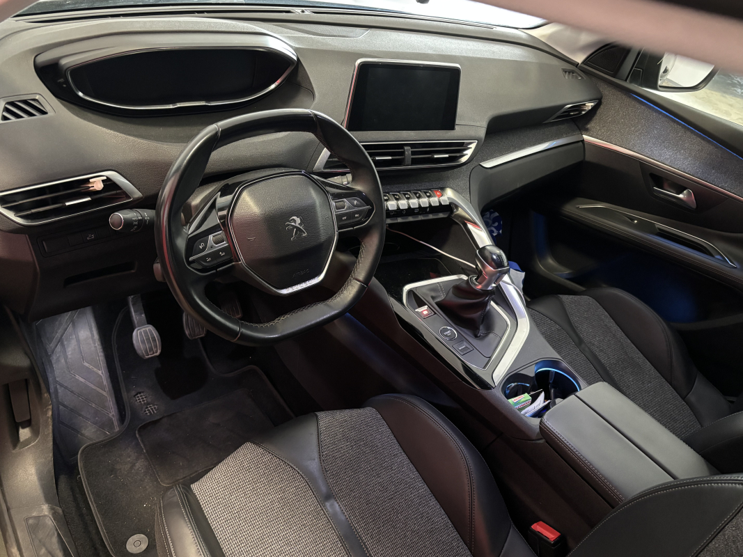 Peugeot 3008 — 13