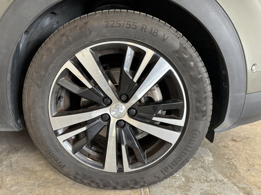 Peugeot 3008 — 9