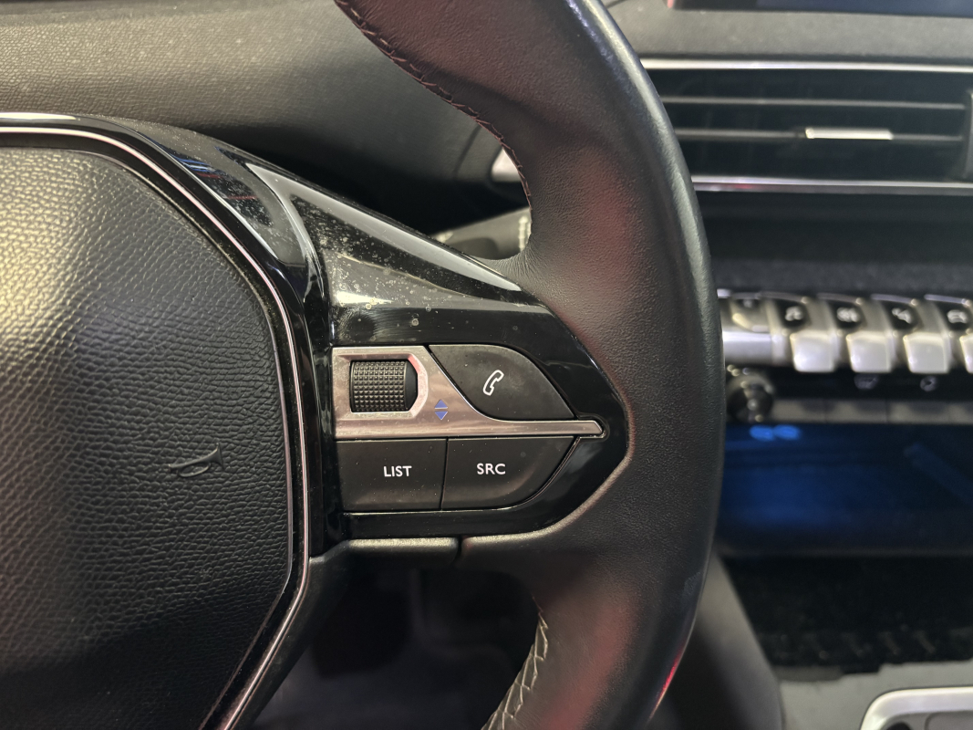 Peugeot 3008 — 23