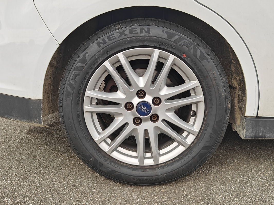 Ford C-Max — 35