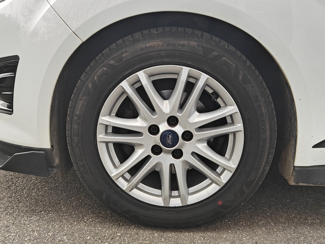 Ford C-Max — 37