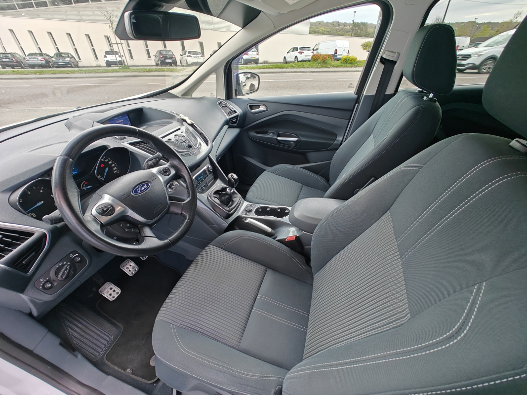 Ford C-Max — 11