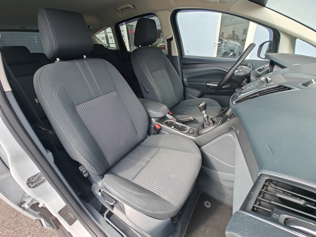 Ford C-Max — 15