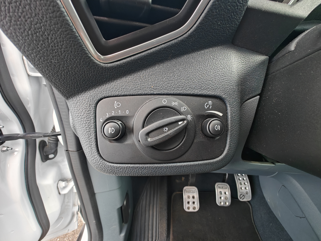 Ford C-Max — 32