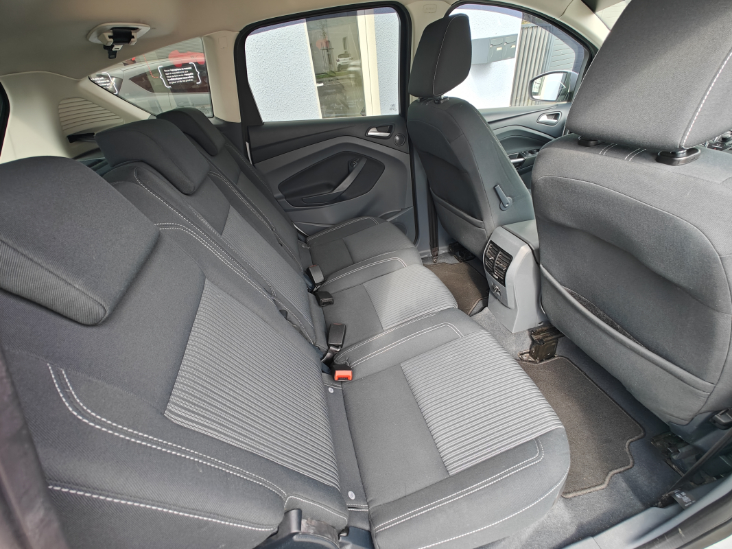 Ford C-Max — 13