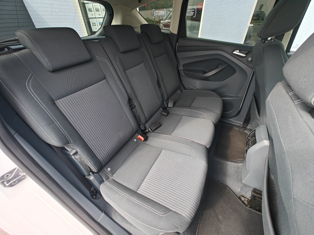 Ford C-Max — 14