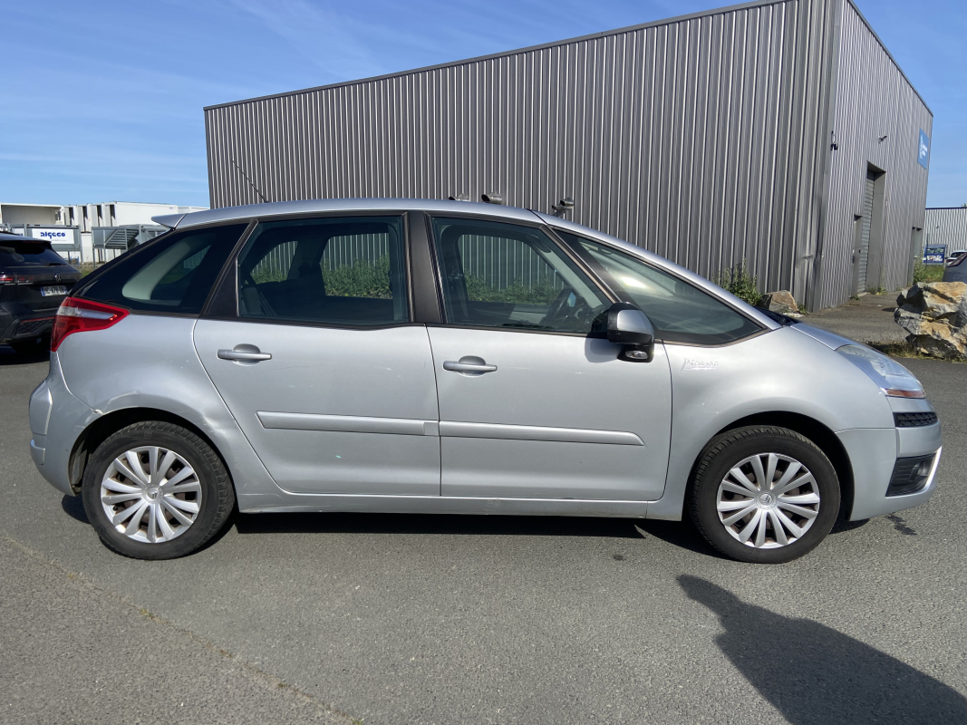 Citroen C4 Picasso — 4