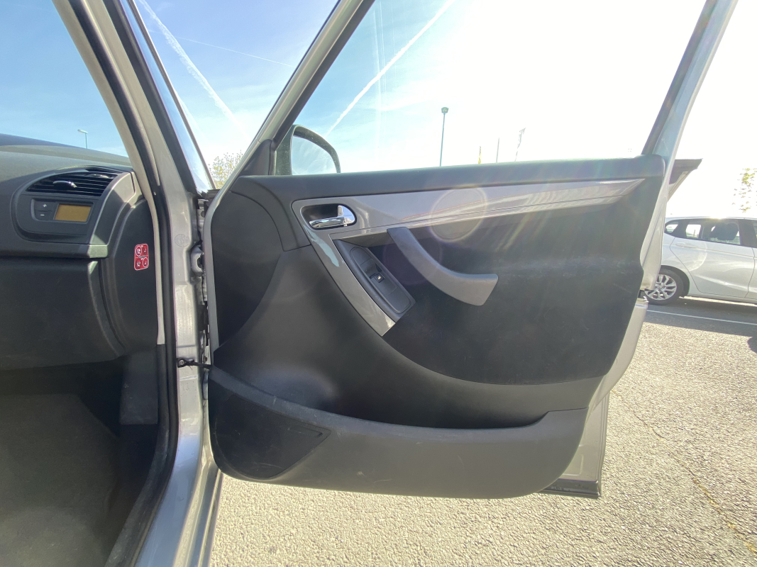 Citroen C4 Picasso — 23