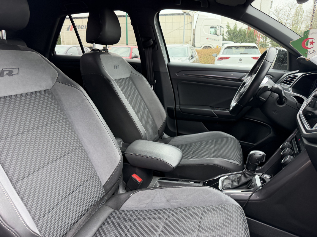 Volkswagen T-roc — 12
