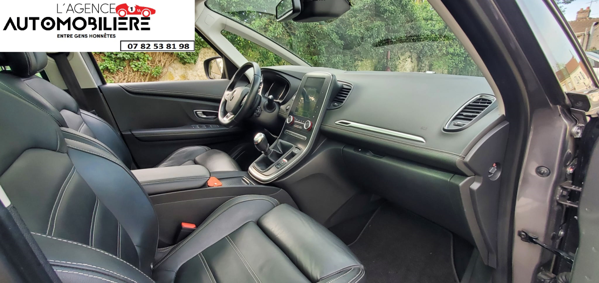 Renault Scenic — 15