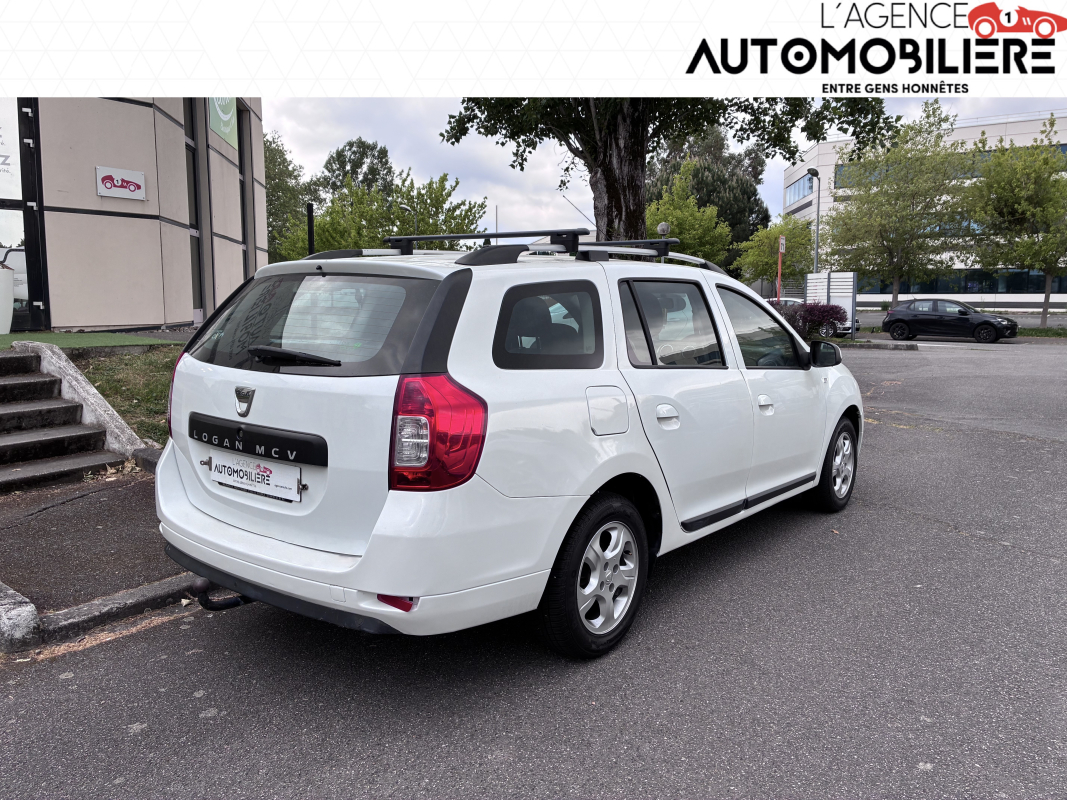 Dacia Logan — 3