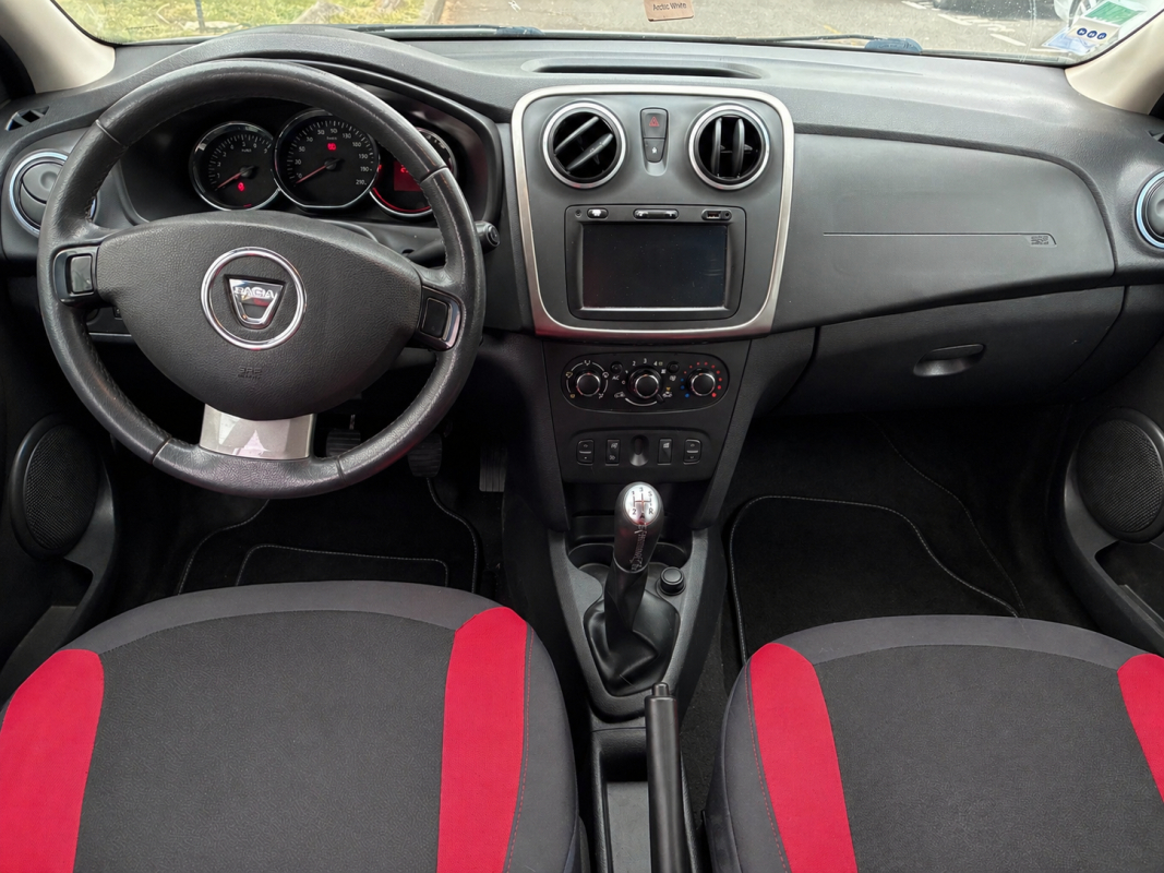 Dacia Logan — 11