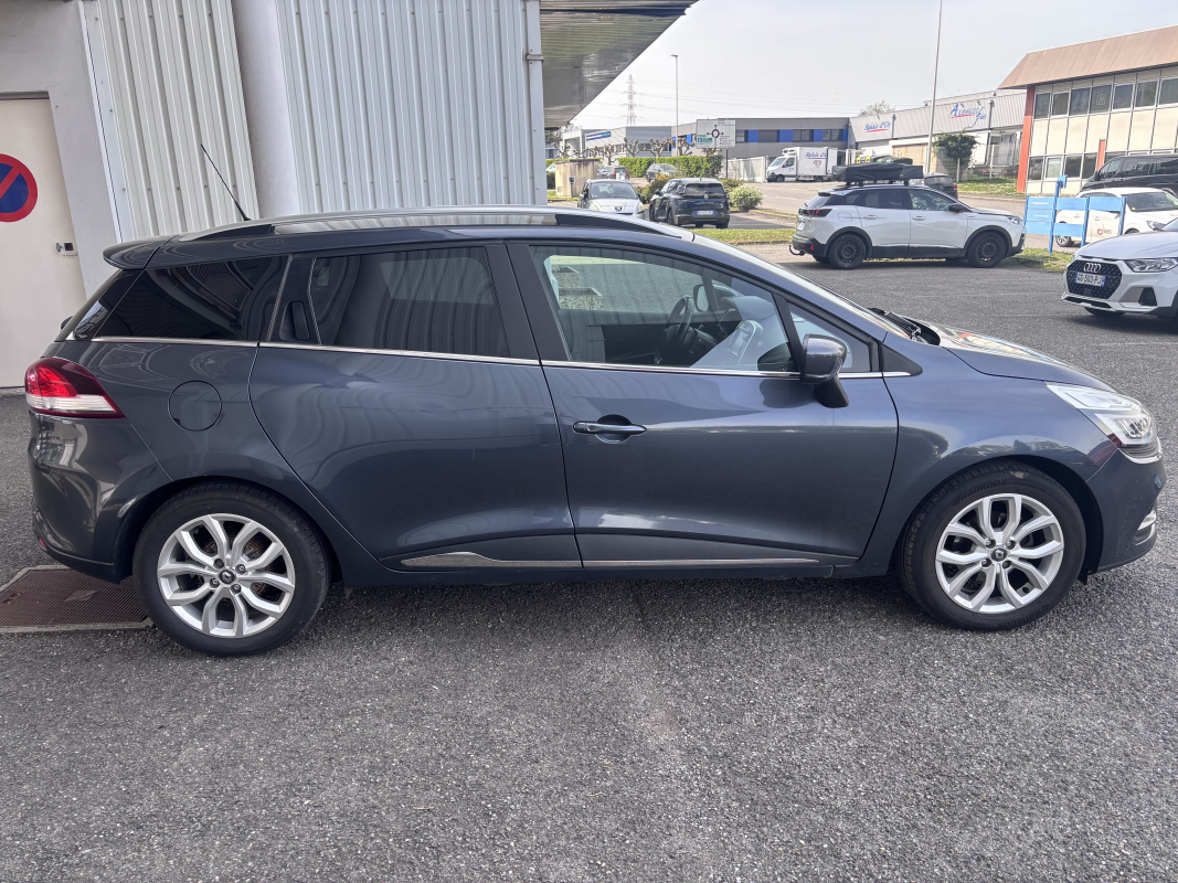 Renault Clio — 8
