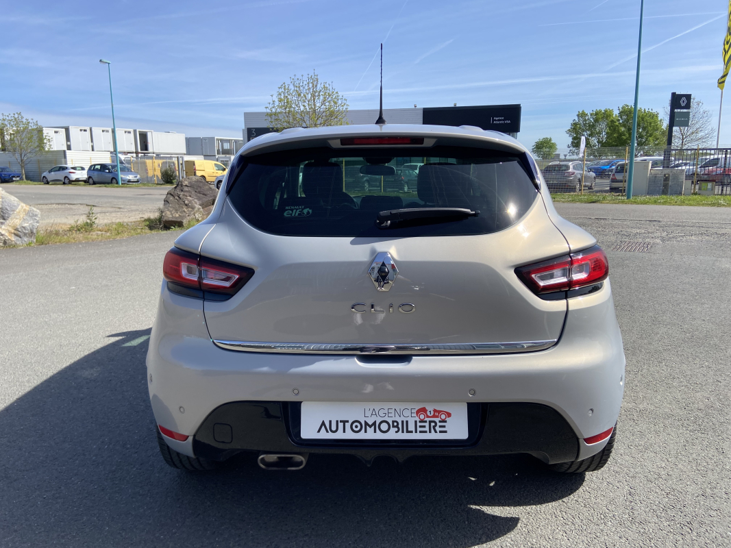 Renault Clio — 7