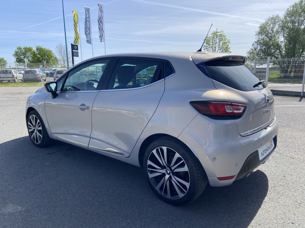 Renault Clio — 8