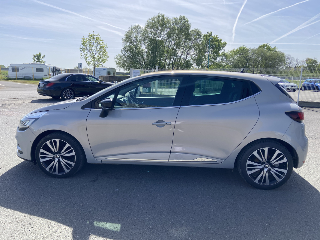Renault Clio — 9