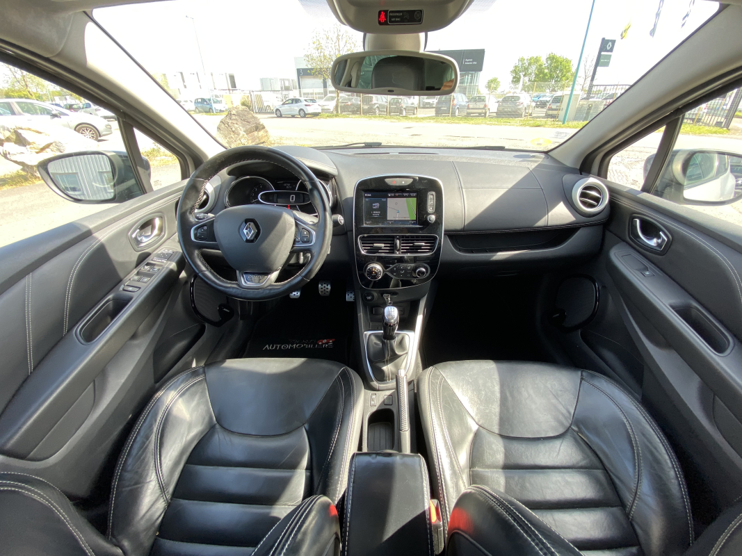 Renault Clio — 19