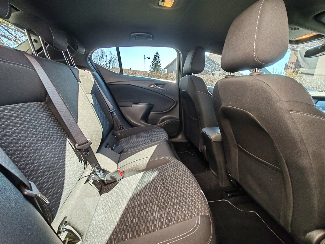 Opel Astra — 18