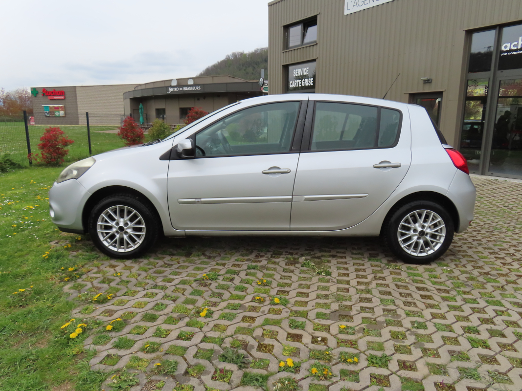 Renault Clio — 7