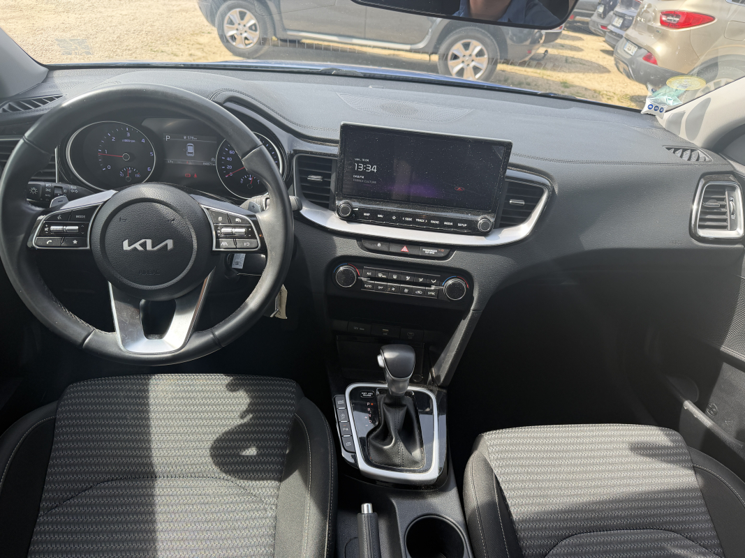 Kia Ceed — 14