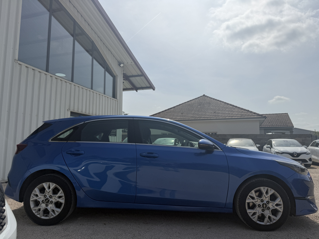 Kia Ceed — 7