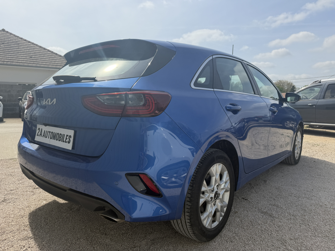 Kia Ceed — 8