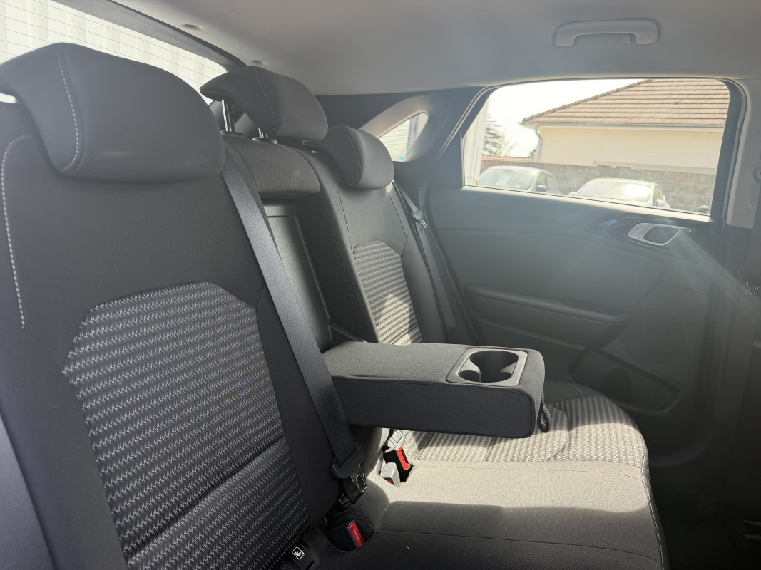 Kia Ceed — 11