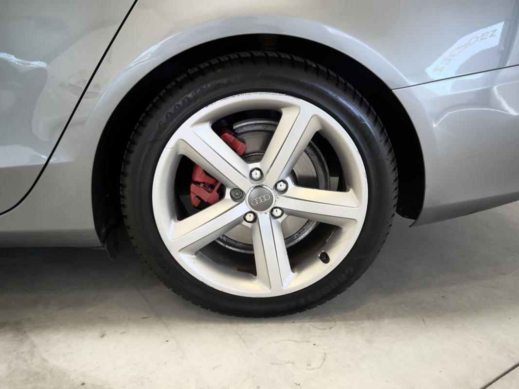 Audi A4 — 27