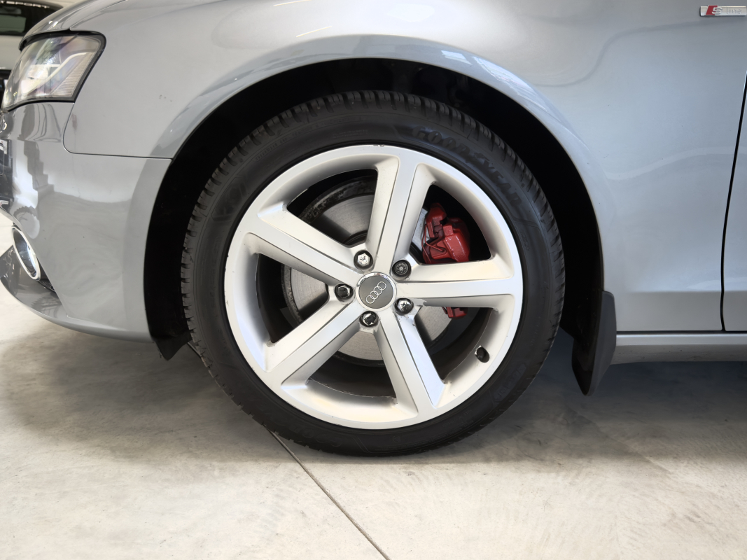 Audi A4 — 7