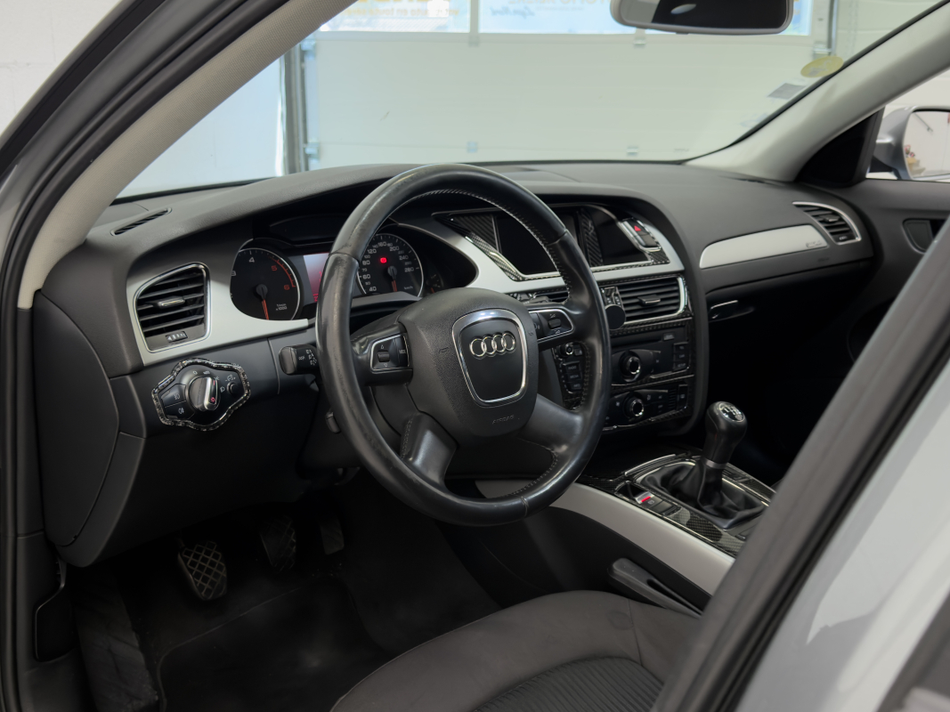 Audi A4 — 25