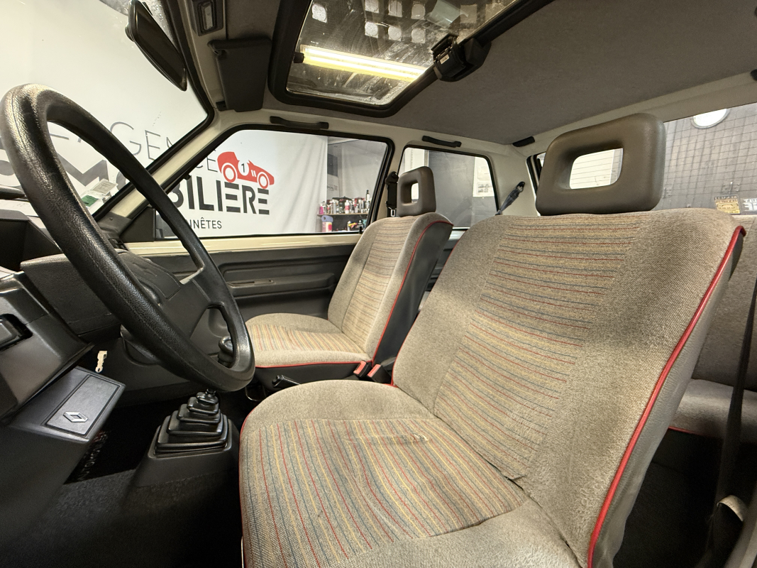 Renault Super 5 — 12