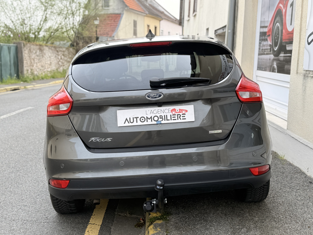 Ford Focus — 5