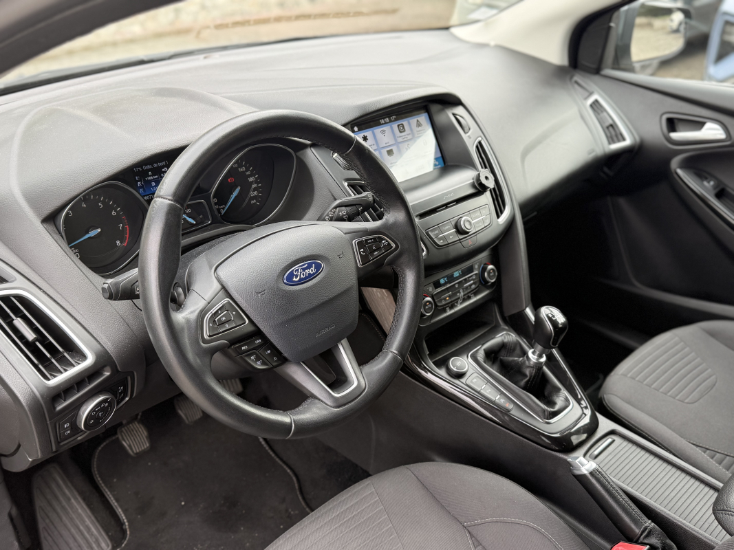 Ford Focus — 9